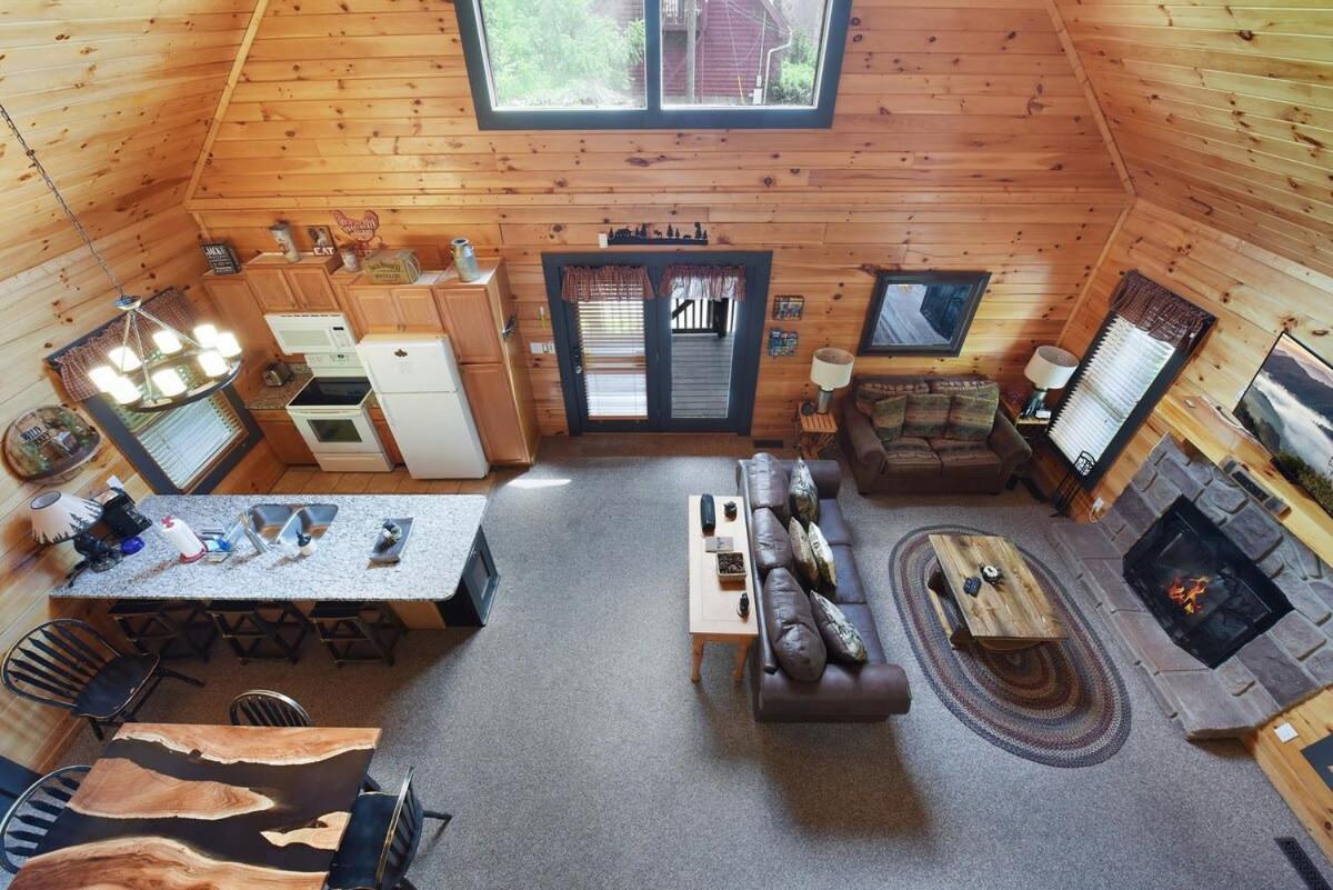 Ryes And Shine Bootlegger'S Cabin! Hot Tub* Pool* Arcade* Billiards *Ev * Pet Friendly Sevierville Eksteriør bilde