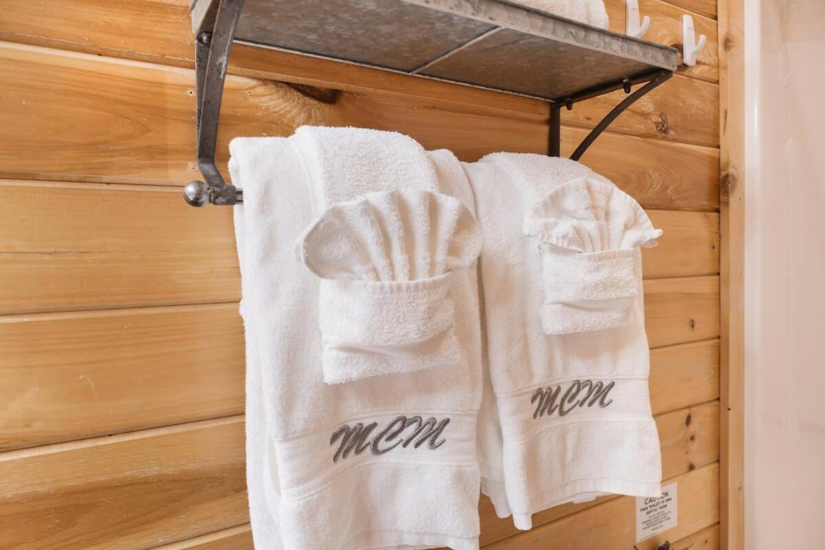 Ryes And Shine Bootlegger'S Cabin! Hot Tub* Pool* Arcade* Billiards *Ev * Pet Friendly Sevierville Eksteriør bilde