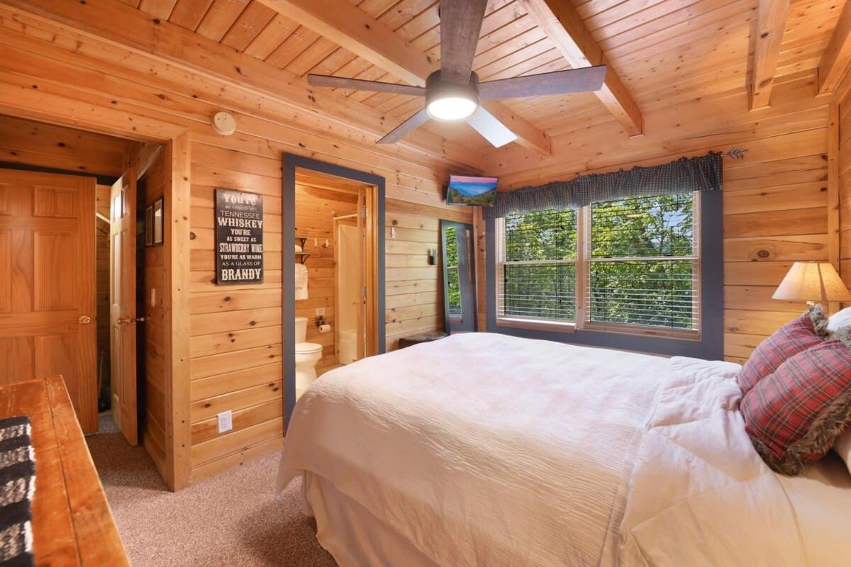 Ryes And Shine Bootlegger'S Cabin! Hot Tub* Pool* Arcade* Billiards *Ev * Pet Friendly Sevierville Eksteriør bilde